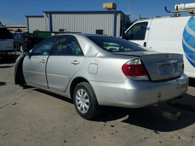 4T1BE32K45U009516 - 2005 TOYOTA CAMRY LE SILVER photo 3