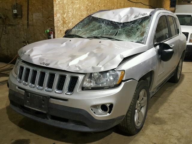 1J4NF1FB7BD210538 - 2011 JEEP COMPASS SP 银色 照片 2