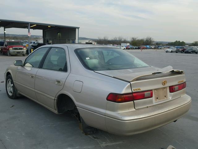 4T1BG22K7VU825284 - 1997 TOYOTA CAMRY CE GOLD photo 3