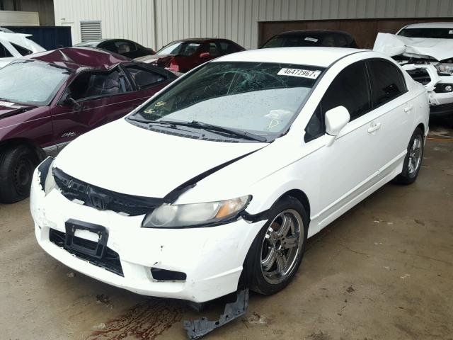 2HGFA1F56AH516152 - 2010 HONDA CIVIC LX WHITE photo 2