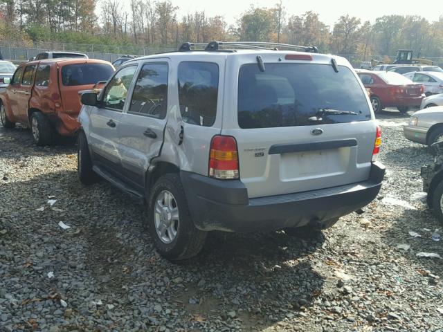 1FMCU03133KA05719 - 2003 FORD ESCAPE XLT SILVER photo 3