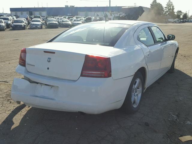 2B3KA43G28H303361 - 2008 DODGE CHARGER WHITE photo 4