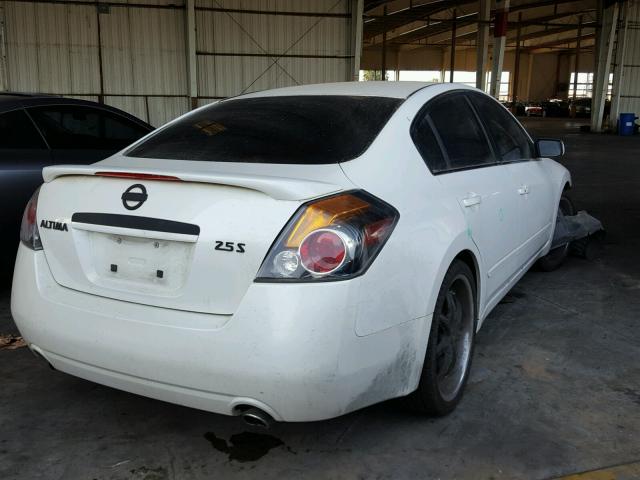 1N4AL21E28N425497 - 2008 NISSAN ALTIMA 2.5 WHITE photo 4