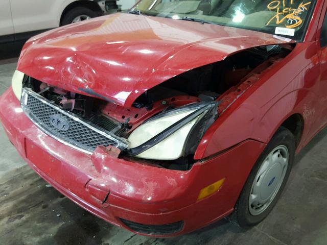1FAFP34N26W164598 - 2006 FORD FOCUS RED photo 9
