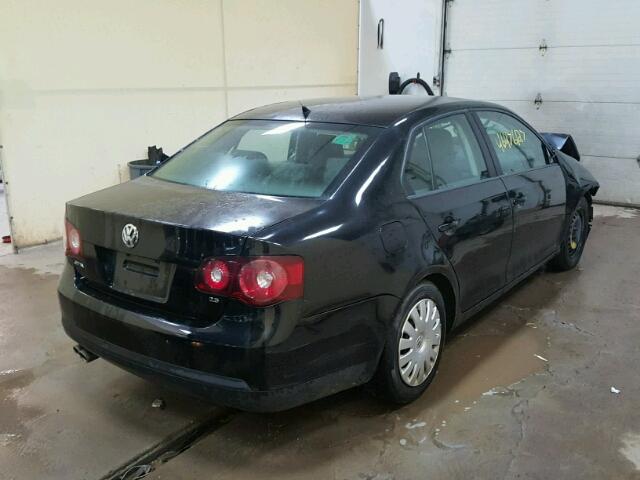 3VWJM71K89M054686 - 2009 VOLKSWAGEN JETTA BLACK photo 4