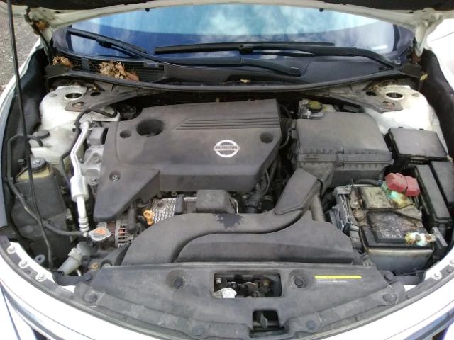 1N4AL3AP1DC137967 - 2013 NISSAN ALTIMA 2.5 WHITE photo 7