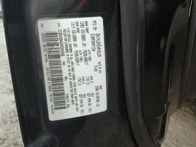 2C8GM68424R324526 - 2004 CHRYSLER PACIFICA BLACK photo 10