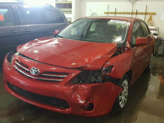 5YFBU4EE9DP075610 - 2013 TOYOTA COROLLA BA RED photo 2