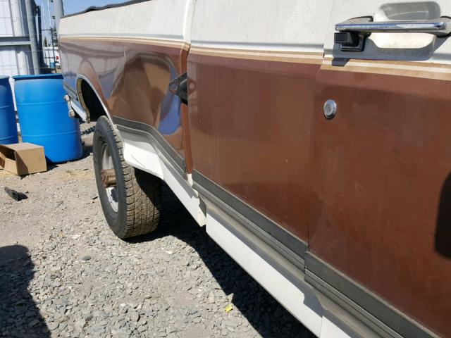 1FTHX26G0KKB23190 - 1989 FORD F250 TWO TONE photo 9
