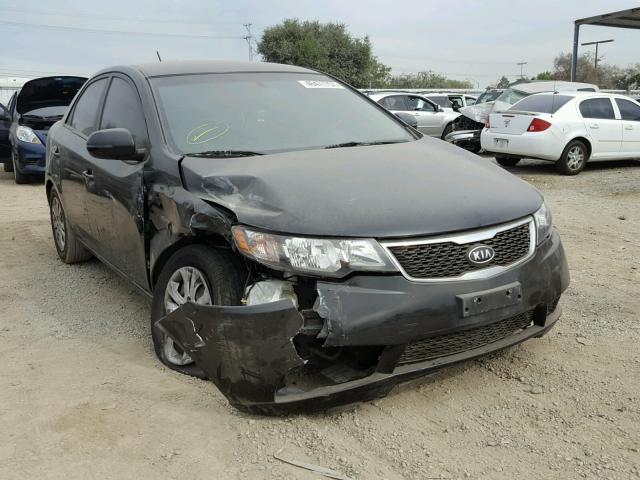 KNAFU4A25D5736718 - 2013 KIA FORTE EX BLACK photo 1