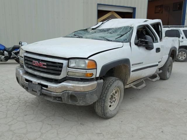 1GTHC29U76E285920 - 2006 GMC SIERRA C25 WHITE photo 2