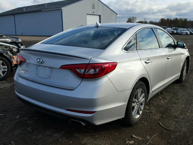 5NPE24AFXGH305982 - 2016 HYUNDAI SONATA SE SILVER photo 4