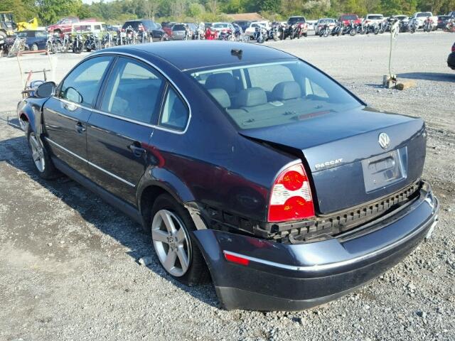 WVWRH63B64P203049 - 2004 VOLKSWAGEN PASSAT GLX BLUE photo 3
