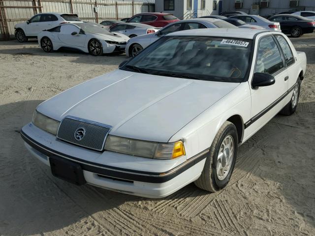 1MEPM6049KH676331 - 1989 MERCURY COUGAR WHITE photo 2