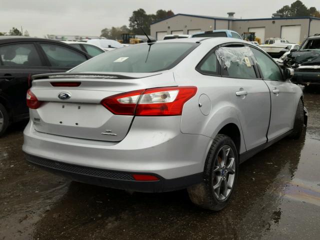 1FADP3F20DL285137 - 2013 FORD FOCUS SE SILVER photo 4