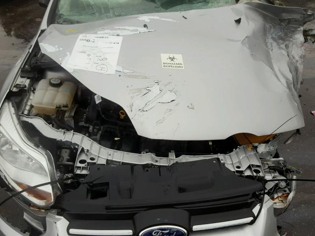 1FADP3F20DL285137 - 2013 FORD FOCUS SE SILVER photo 7