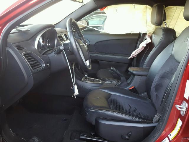 1C3BC8FG2BN600449 - 2011 CHRYSLER 200 S 红色 照片 5