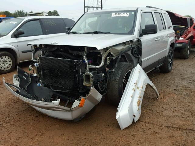 1J4NT1GA2BD132376 - 2011 JEEP PATRIOT SP SILVER photo 2