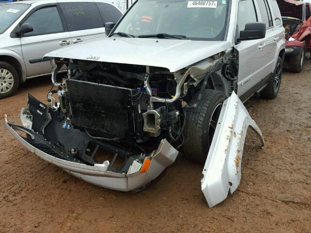 1J4NT1GA2BD132376 - 2011 JEEP PATRIOT SP SILVER photo 9