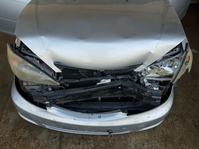 4T1BE32K02U602558 - 2002 TOYOTA CAMRY LE SILVER photo 7