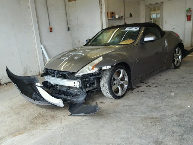 JN1AZ4FH1AM304711 - 2010 NISSAN 370Z GRAY photo 2