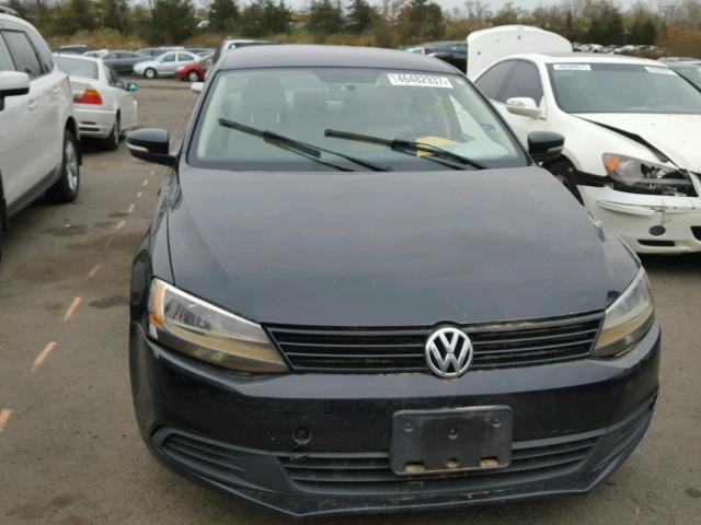 3VWDZ7AJ6BM366033 - 2011 VOLKSWAGEN JETTA SE BLACK photo 1