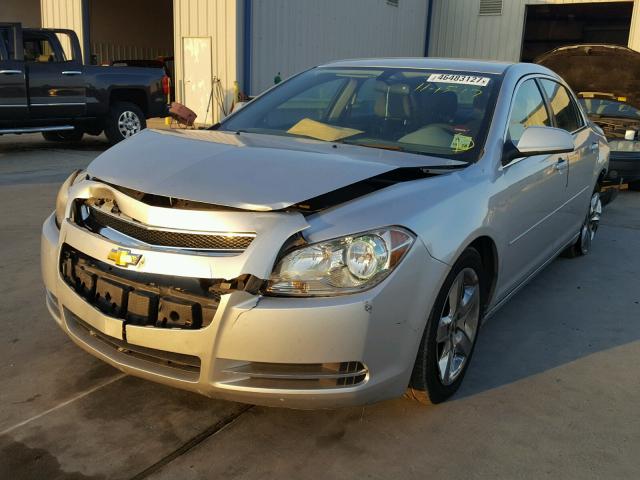 1G1ZC5E0XAF189560 - 2010 CHEVROLET MALIBU 1LT SILVER photo 2