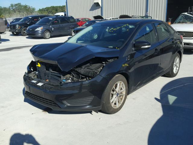 1FADP3F20FL335568 - 2015 FORD FOCUS SE BLACK photo 2