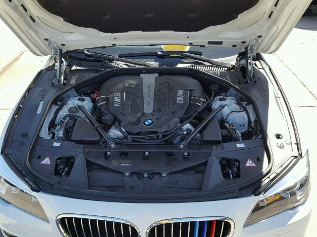 WBAYE8C56DD132542 - 2013 BMW 750LI WHITE photo 7