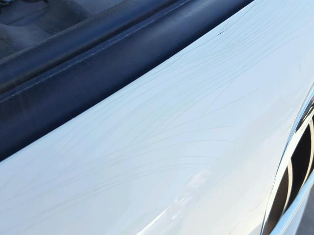 WBAYE8C56DD132542 - 2013 BMW 750LI WHITE photo 9