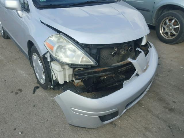 3N1BC13E47L362152 - 2007 NISSAN VERSA S SILVER photo 9