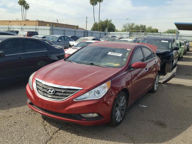 5NPEC4ABXBH237153 - 2011 HYUNDAI SONATA SE RED photo 2