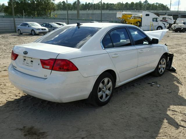 KNAGE228995303760 - 2009 KIA OPTIMA WHITE photo 4