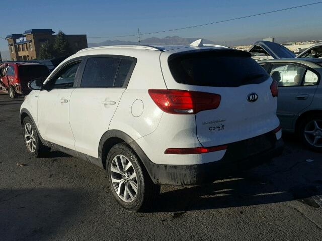 KNDPBCAC3F7710416 - 2015 KIA SPORTAGE L WHITE photo 3