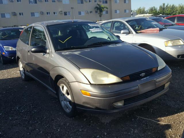 3FAFP31382R114451 - 2002 FORD FOCUS ZX3 GRAY photo 1