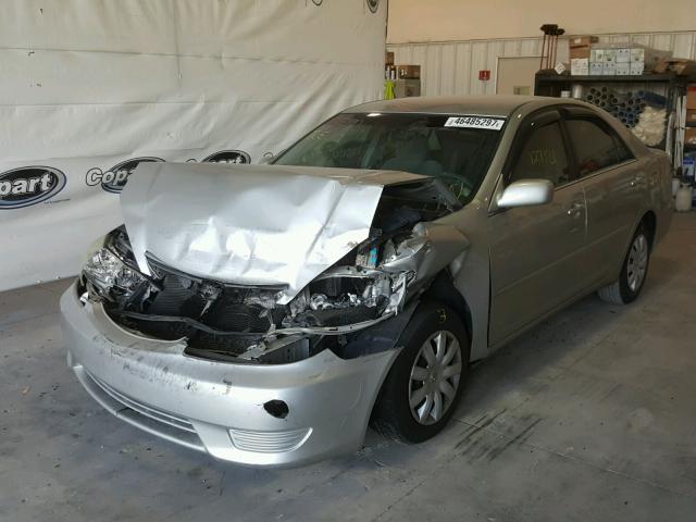 4T1BE30K55U086804 - 2005 TOYOTA CAMRY LE 银色 照片 2
