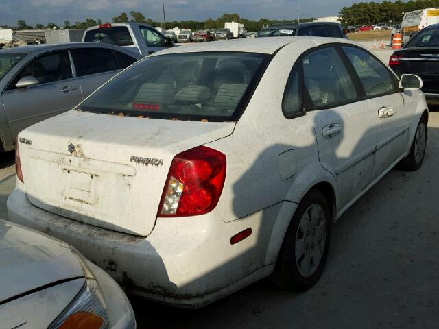 KL5JD56Z97K555187 - 2007 SUZUKI FORENZA WHITE photo 4