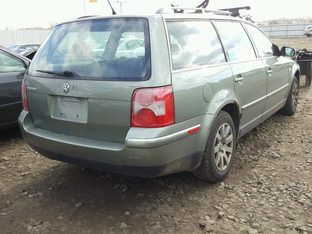 WVWVD63B82E401733 - 2002 VOLKSWAGEN PASSAT GLS GREEN photo 4