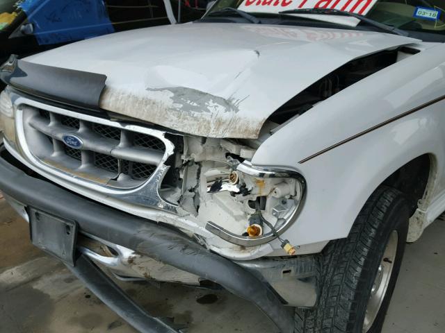 1FMZU32E7WZA50111 - 1998 FORD EXPLORER WHITE photo 9