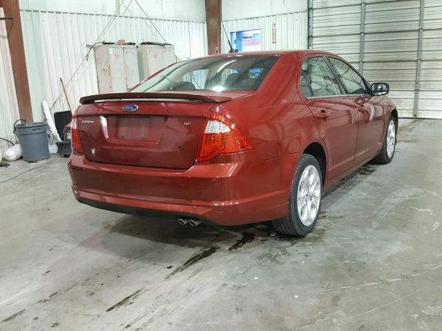 3FAHP0HA3AR128011 - 2010 FORD FUSION SE MAROON photo 4