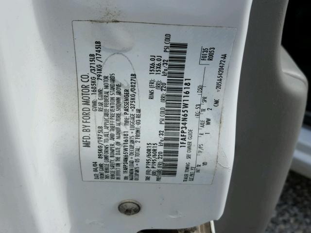 1FAFP34N65W116181 - 2005 FORD FOCUS ZX4 WHITE photo 10