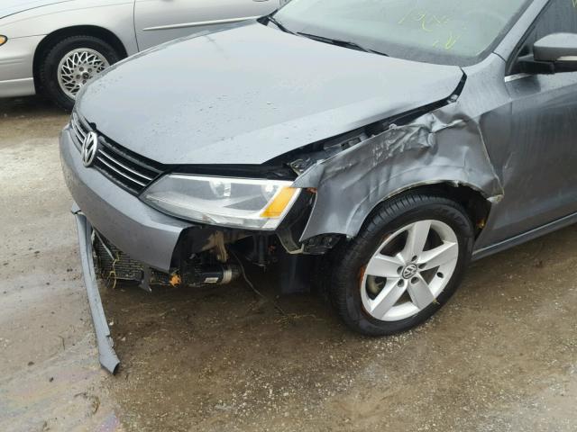 3VWLL7AJ2DM370029 - 2013 VOLKSWAGEN JETTA TDI GRAY photo 9