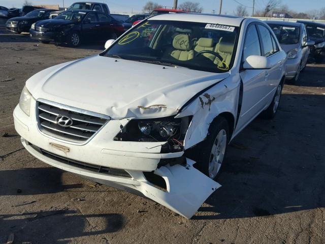 5NPET46F79H407992 - 2009 HYUNDAI SONATA GLS WHITE photo 2