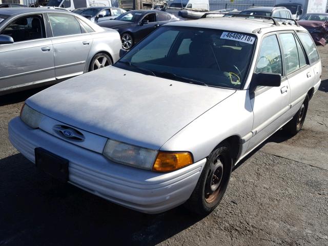 3FASP15J5SR181133 - 1995 FORD ESCORT LX SILVER photo 2