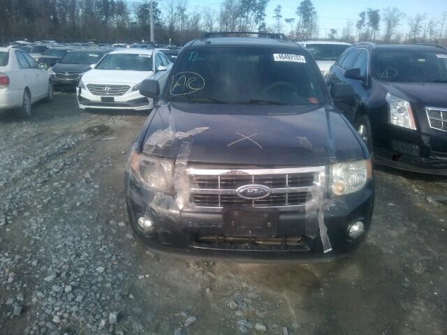 1FMCU03759KB30105 - 2009 FORD ESCAPE XLT GRAY photo 9