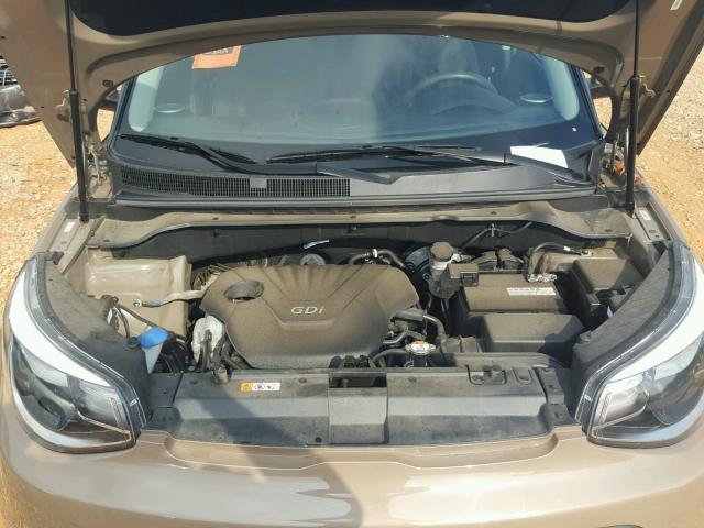 KNDJN2A22F7175710 - 2015 KIA SOUL BROWN photo 7