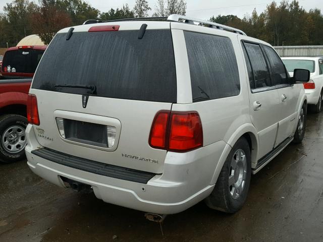 5LMFU27525LJ17167 - 2005 LINCOLN NAVIGATOR WHITE photo 4