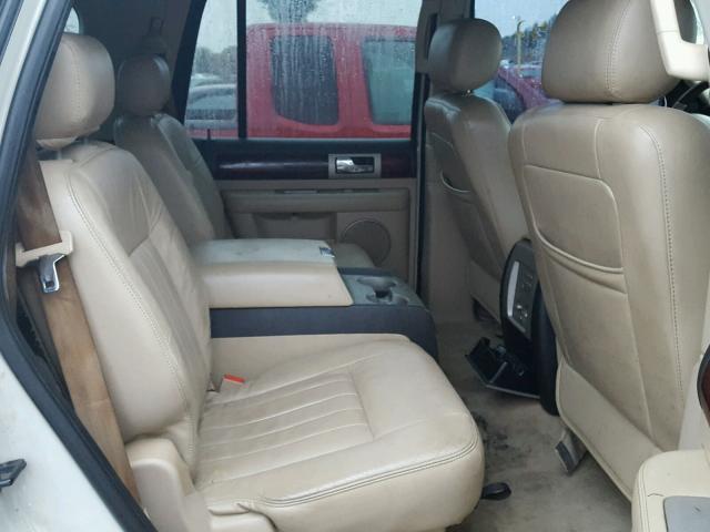 5LMFU27525LJ17167 - 2005 LINCOLN NAVIGATOR თეთრი ფოტო 6