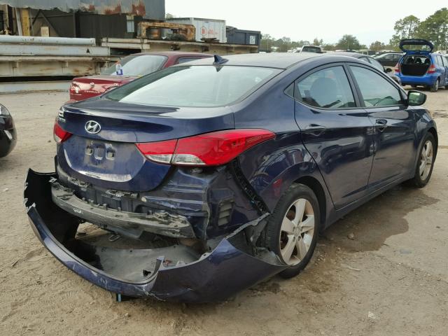 5NPDH4AE7DH409374 - 2013 HYUNDAI ELANTRA GL BLUE photo 4