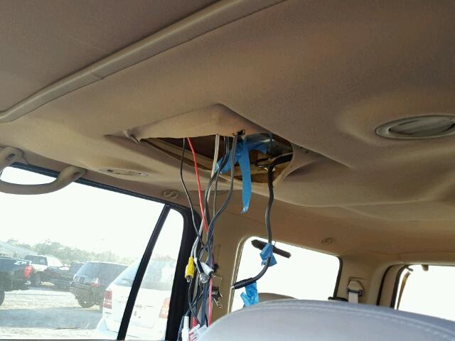 5LMEU27A4YLJ32850 - 2000 LINCOLN NAVIGATOR 黑色 照片 9